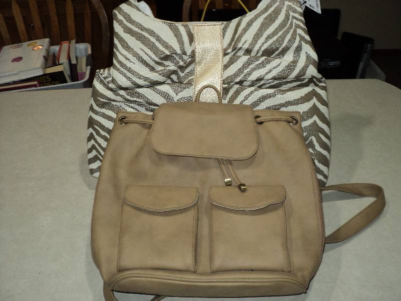 lot 98 image: 2 new purses...