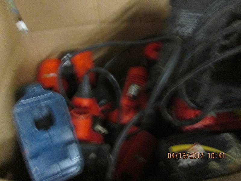 lot 229 image: lot of battery operated ryobi and b...