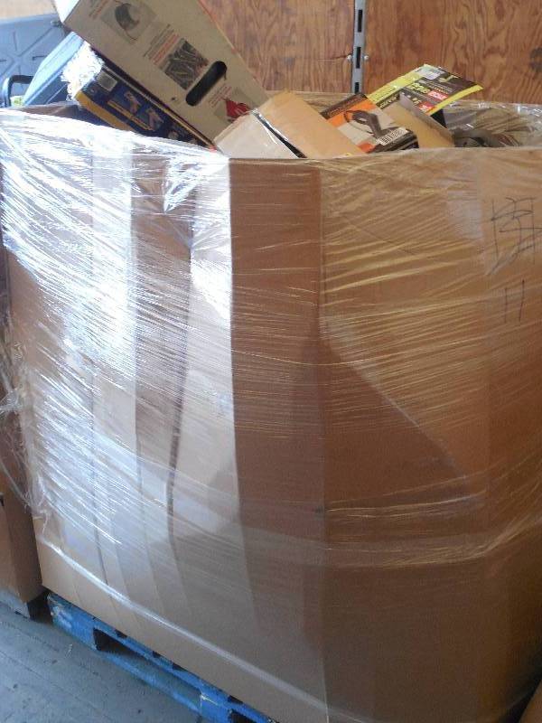 PALLET LOT OF GENERAL MERCHANDISE AND TOOLS