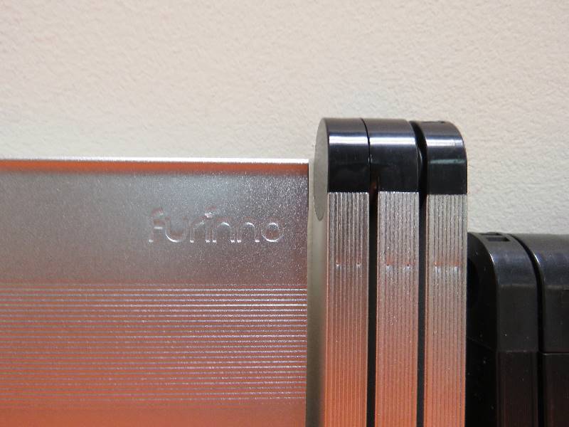 lot 2 image: Laptop Stand