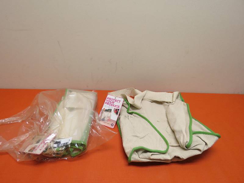 lot 3 image: Produce Bags