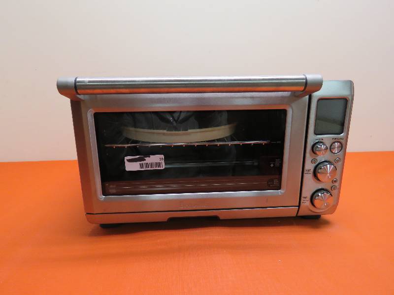 lot 10 image: Toaster Oven