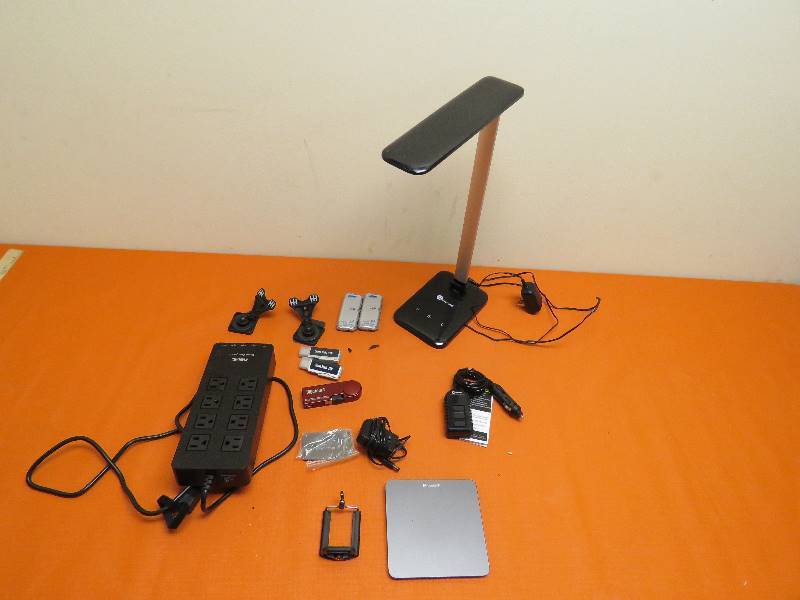 lot 22 image: Office Supplies