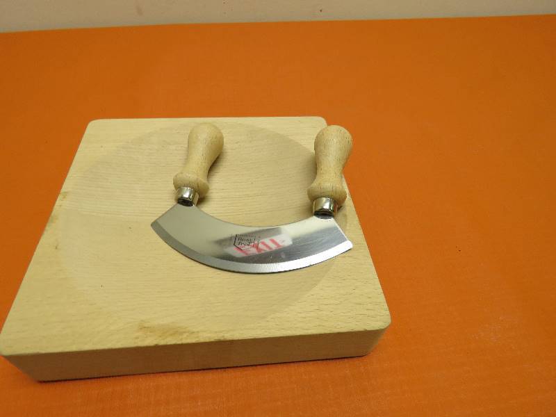 lot 29 image: Stainless Steel Food Chopper