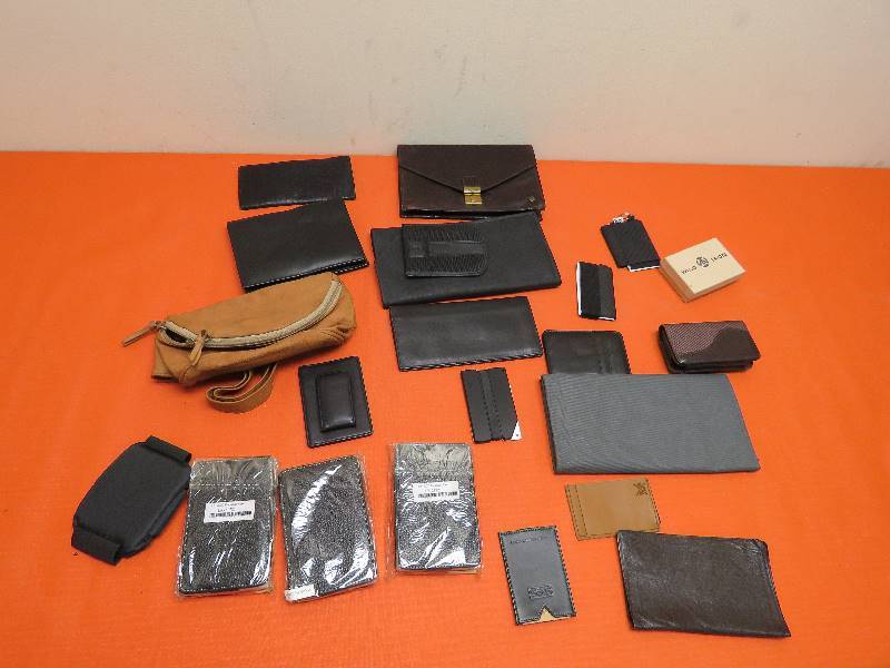 lot 45 image: Wallets and more