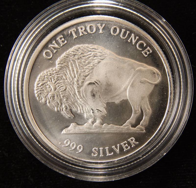 1 TROY OZ. .999 FINE SILVER INDIAN BUFFALO IN AIRTITE HOLDER