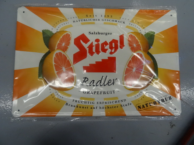 lot 39 image: Metal sign. Salzburger Stiegl Radle...
