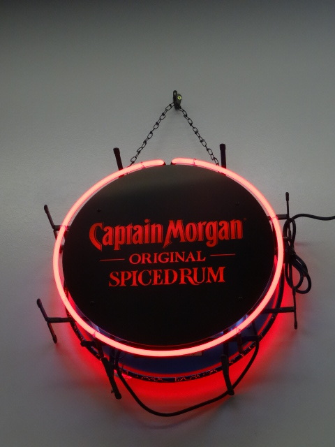 lot 41 image: Capatain Morgan Wall hanging Neon s...