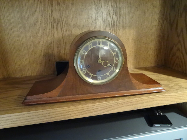 lot 86 image: Seth Thomas vintage Mantel clock. 1...