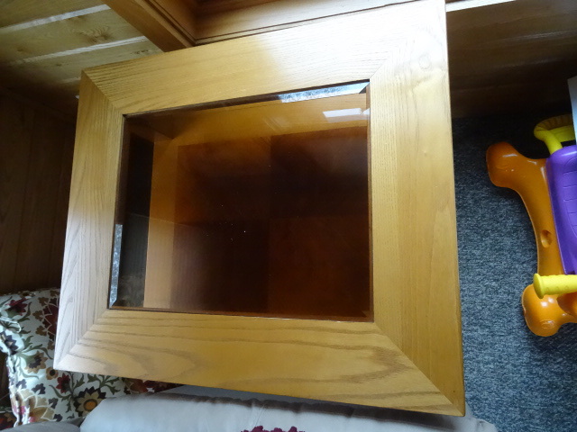 lot 74 image: 22 x 26 x 24 wood end table. Glass ...