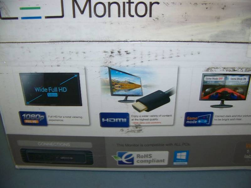 lot 96 image: 21.5, Samsung, 1080p (Full HD), LED, Widescreen Monitor with HDMI - Refurbished in Original Box