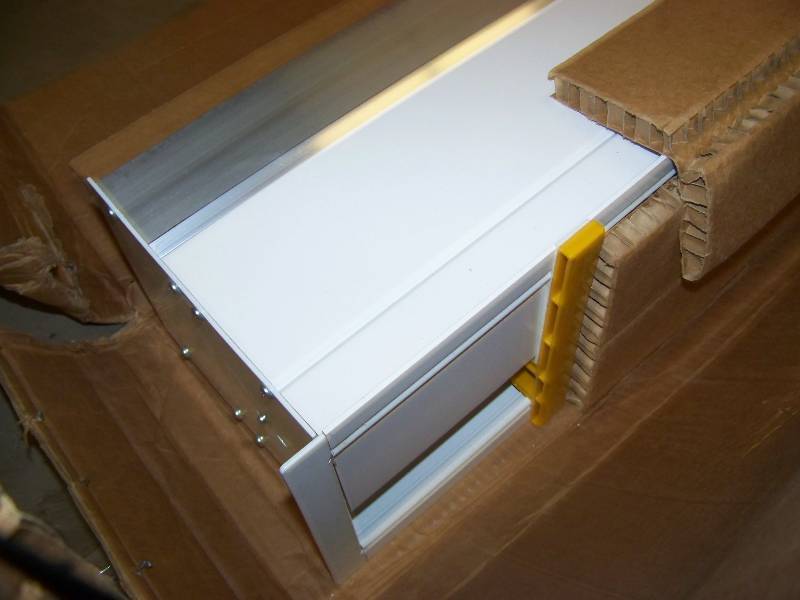 lot 24 image: Draper, UltimateAccessV, Ceiling Mount, Powered  Electric Projection  Movie Screen