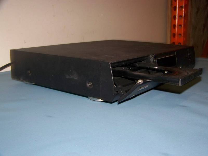 lot 82 image: Philips, DVD Player
