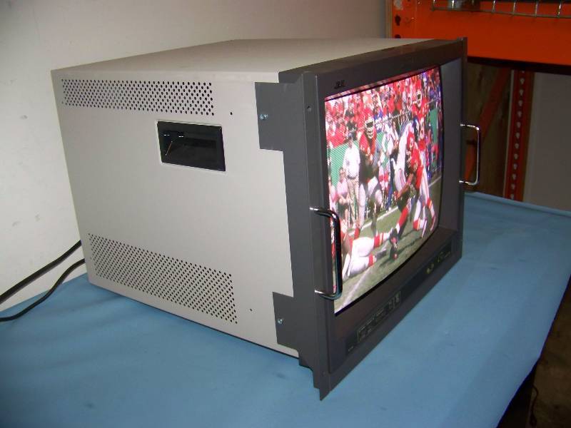 lot 10 image: 19, JVC, High-Resolution, Color Video Monitor