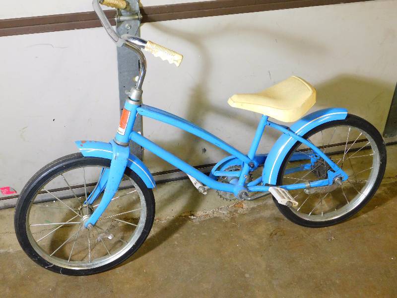 Vintage 16 AMF Roadmaster Junior Bicycle Consignment Auction 43 K BID