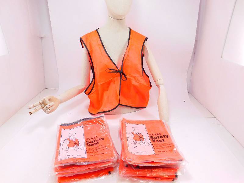lot 11 image: Lot of 33 New Safety Vests