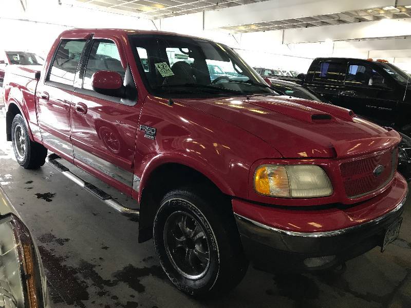 lot 4 image: 2001 Ford F-150 XLT V8 4x4