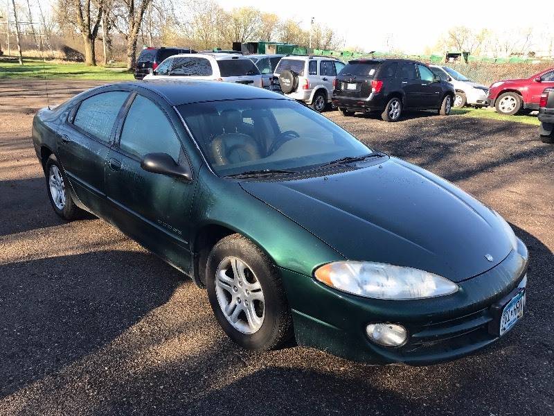 lot 20 image: 1998 Dodge Intrepid