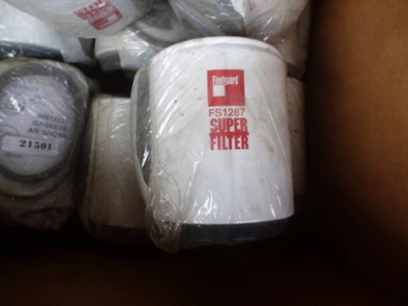 Fleet Guard Oil Filters