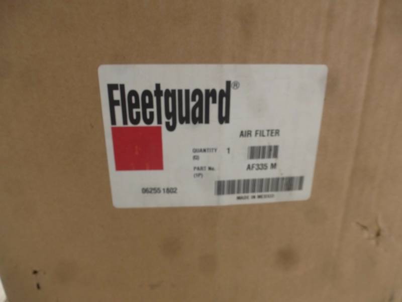 Fleet Guard Air Filetrs