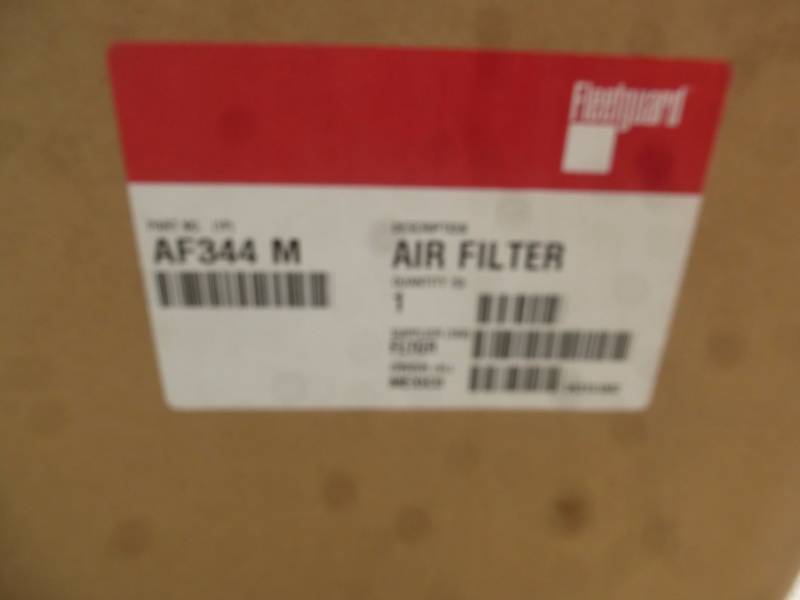 Fleet Guard Air Filters