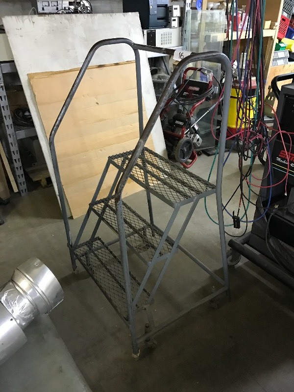 Steel safety ladder