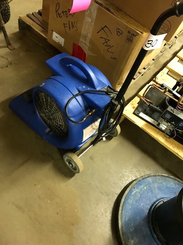 Floor dryer
