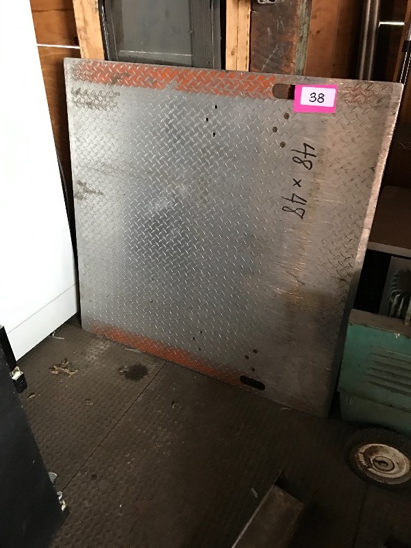 Aluminum dock plate