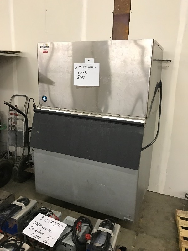 Commercial ice machine