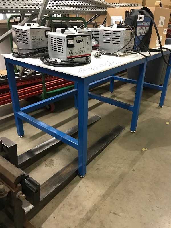 Heavy duty work table
