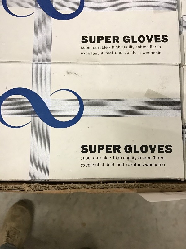 Box of approx. 100 pairs of gloves