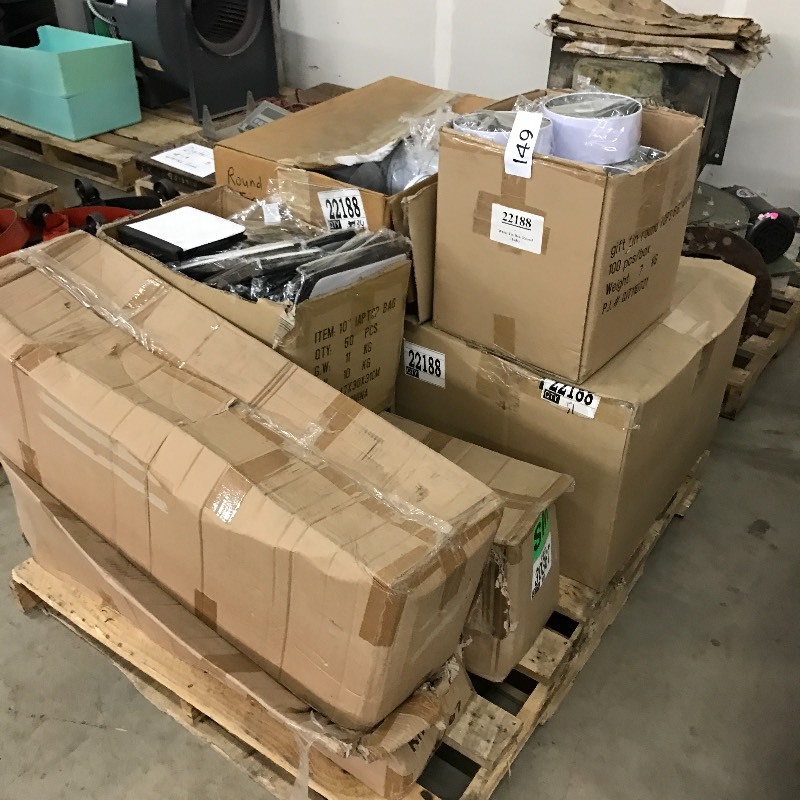 Pallet lot of containers and iPad cases
