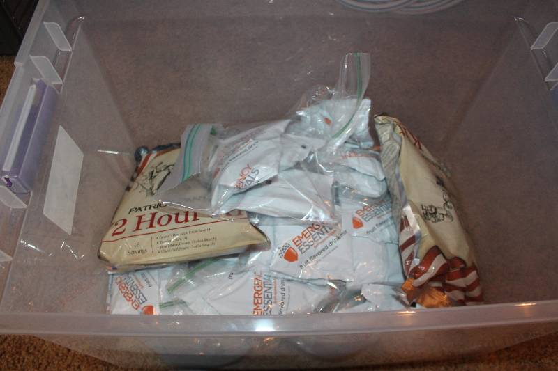 lot 8 image: Bin Lot of Food, Fruit Snacks, And More