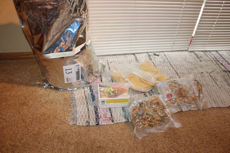 lot 13 image: Bag of Pasta & Dressing