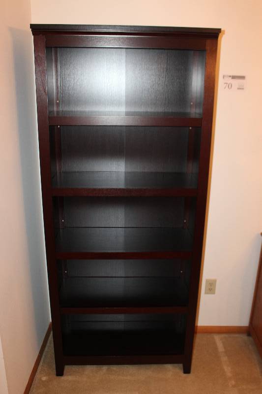 lot 70 image: 5-Shelf Wood Book Shelf