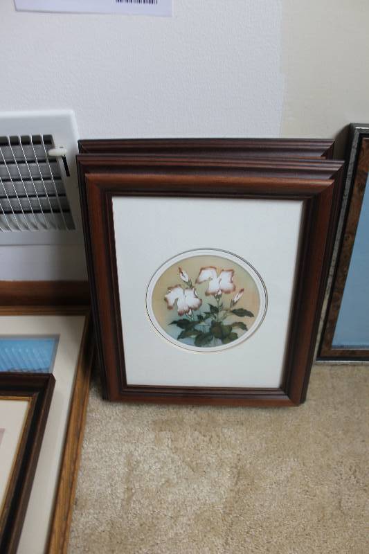 lot 94 image: Lot of (3) Framed Wall Art