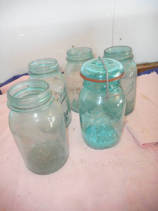 VINTAGE BALL CANNING JARS