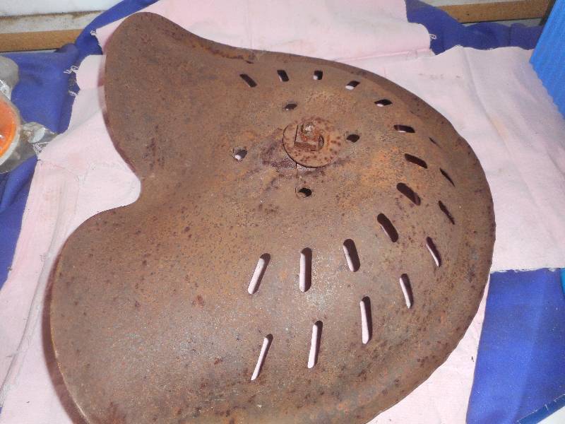 ANTIQUE TRACTOR SEAT
