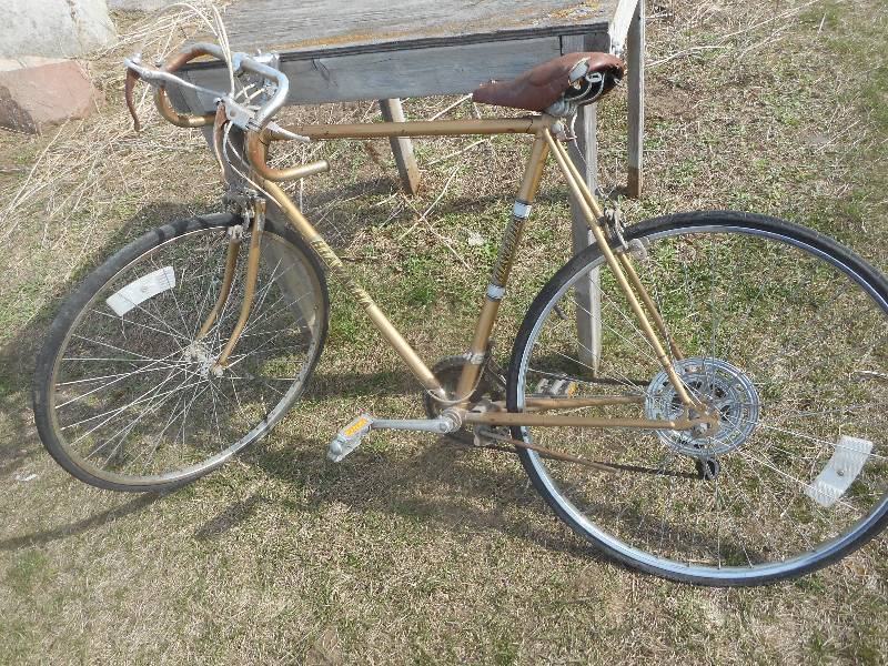 COLLECTIBLE HIAWATHA BIKE