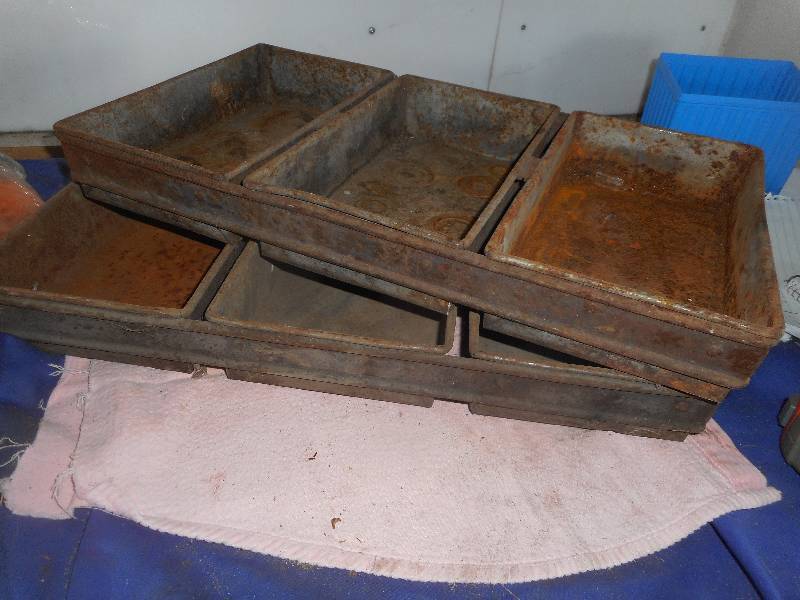 2 COLLECTIBLE STEEL BREAD PANS