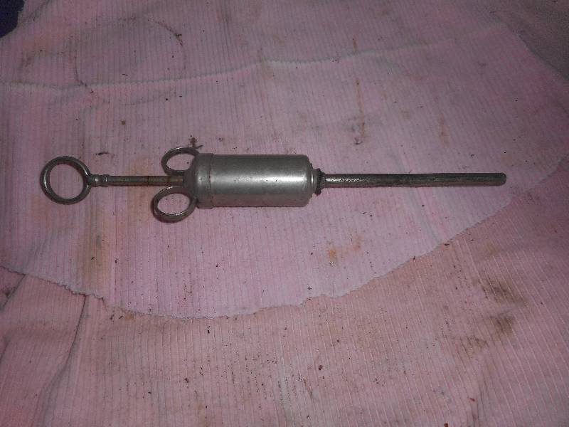 ANTIQUE STAINLESS SURINGE