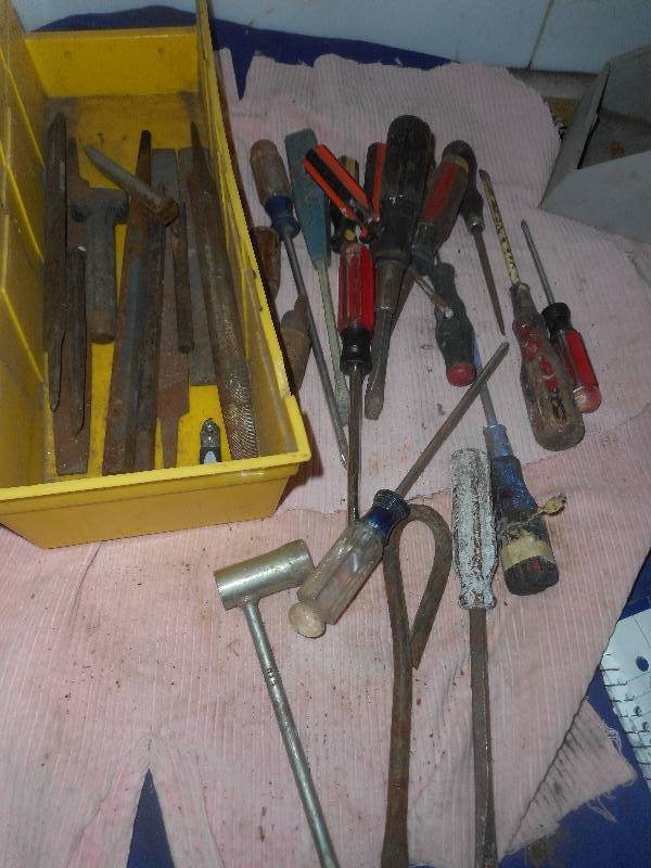 SCREW DRIVERS,CHISELS,FILES