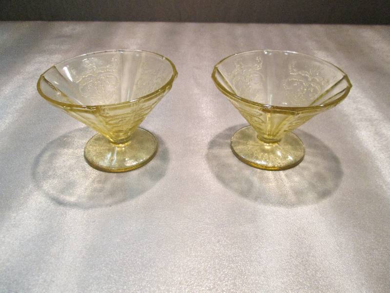 2 Depression Glass Sherberts...