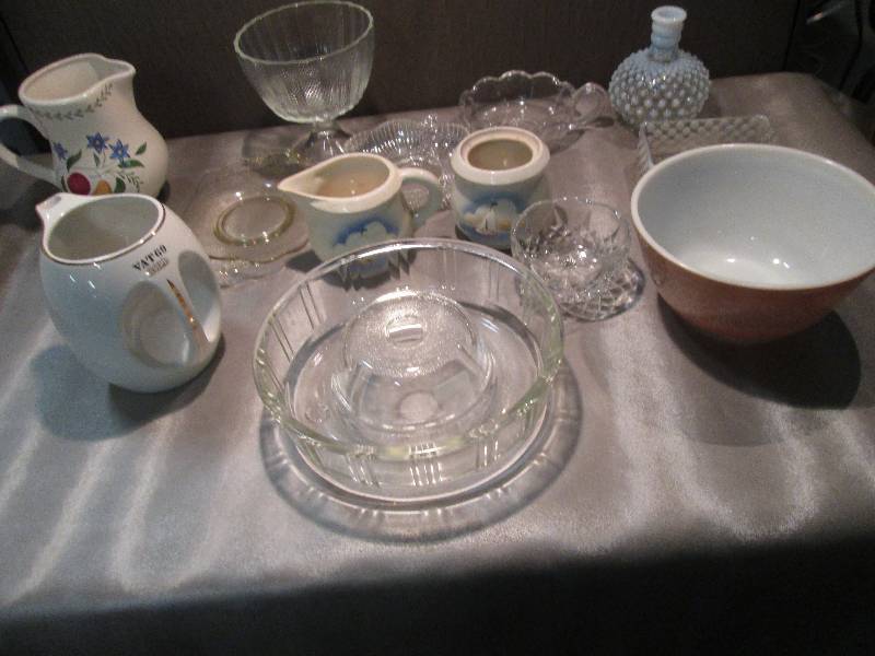 Pitchers, Glassware, Dcor Pieces,...