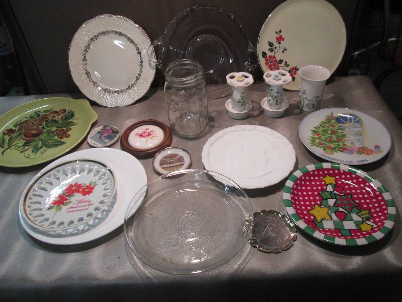 Collectible Plates, Toothbrush Hold...
