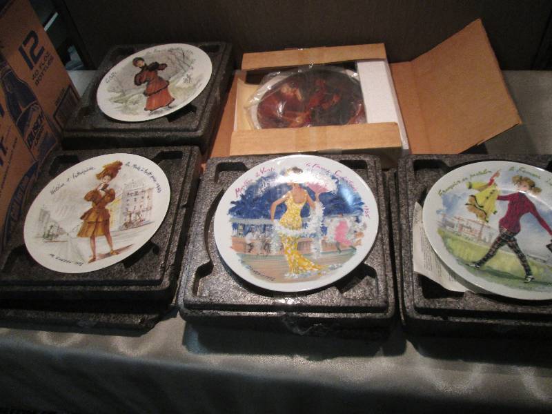 Lot of 5 Collectible Plates...