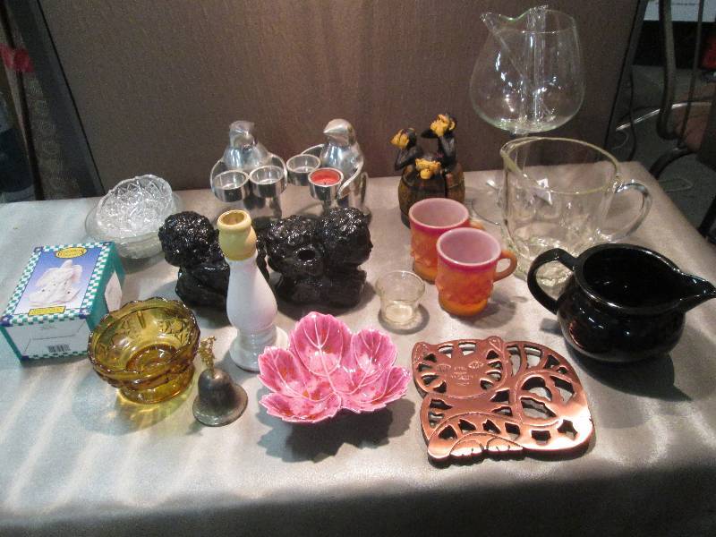 Assorted Dcor, Pitchers, Glass It...