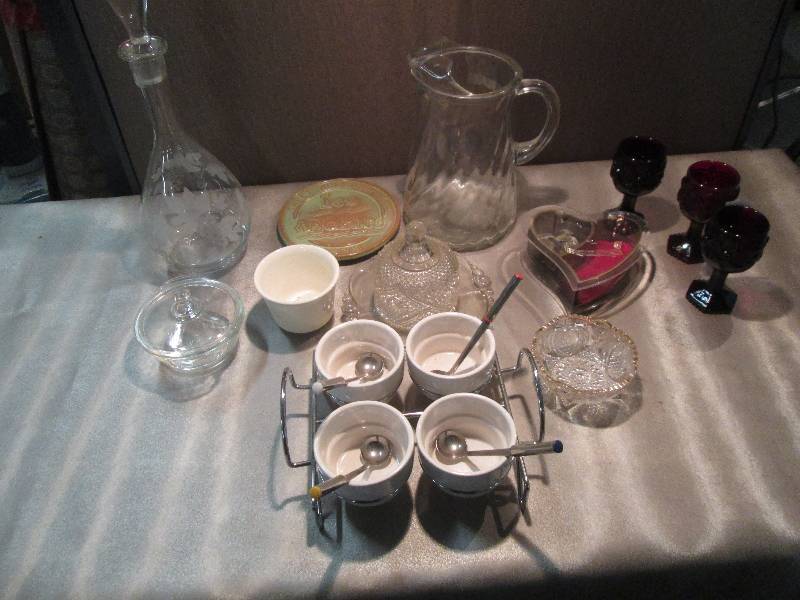 Beautiful Decanter, Pitcher, 3 Red ...