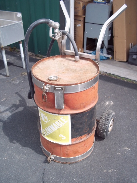 lot 8 image: 35 Gallon Fuel Carrier