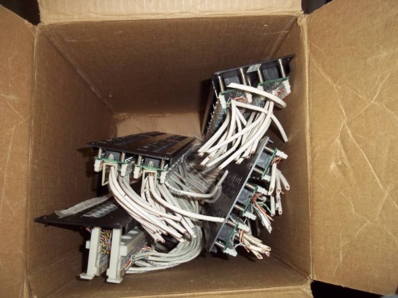 lot 94 image: Unicom 4 Patch Panels  OWS Category 5 15688 Wiring Pat. Pending Unicom 1993